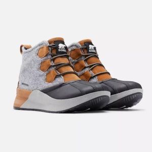 Sorel “Out N About III” Boot